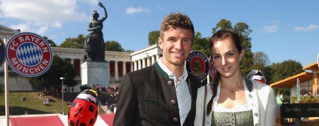 Thomas Müller und Lisa Müller auf dem Oktoberfest Thomas Müller und Lisa Müller auf dem Oktoberfest