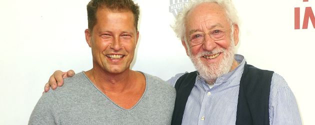 Til Schweiger und Dieter Hallervorden auf der "Honig im Kopf Home Entertainment Party" in Berlin Til Schweiger und Dieter Hallervorden auf der "Honig im Kopf Home Entertainment Party" in Berlin