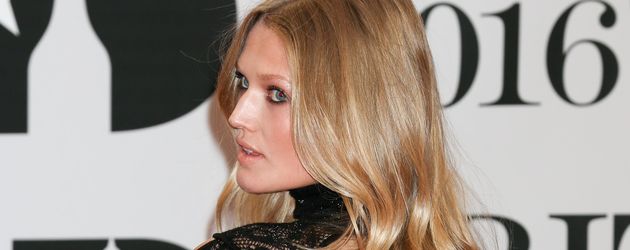 Toni Garrn Toni Garrn