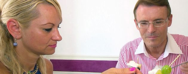 Traumfrau-Walther beim Date mit Adina Traumfrau-Walther beim Date mit Adina