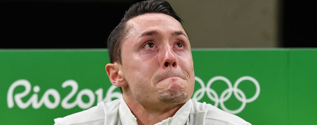 Turner Andreas Toba nach seinem Unfall bei den Olympischen Spielen 2016 Turner Andreas Toba nach seinem Unfall bei den Olympischen Spielen 2016