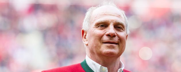 Uli Hoeneß bei der Meisterfeier des FC Bayern München 2016 Uli Hoeneß bei der Meisterfeier des FC Bayern München 2016