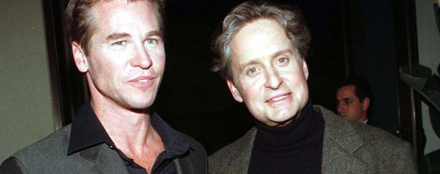 Val Kilmer und Michael Douglas auf der "Der Geist und die Dunkelheit"-Premiere Val Kilmer und Michael Douglas auf der "Der Geist und die Dunkelheit"-Premiere