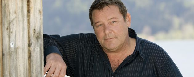 Walther Plathe bei einem Dreh für die ZDF-Serie "Der Landarzt" Walther Plathe bei einem Dreh für die ZDF-Serie "Der Landarzt"
