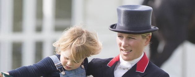Zara Phillips mit ihrer Tochter Mia Zara Phillips mit ihrer Tochter Mia