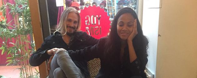 Zoe Saldanas mit ihrem Mann Marco Perego und den gemeinsamen Zwillinge Bowie Ezio und Cy Aridio Zoe Saldanas mit ihrem Mann Marco Perego und den gemeinsamen Zwillinge Bowie Ezio und Cy Aridio